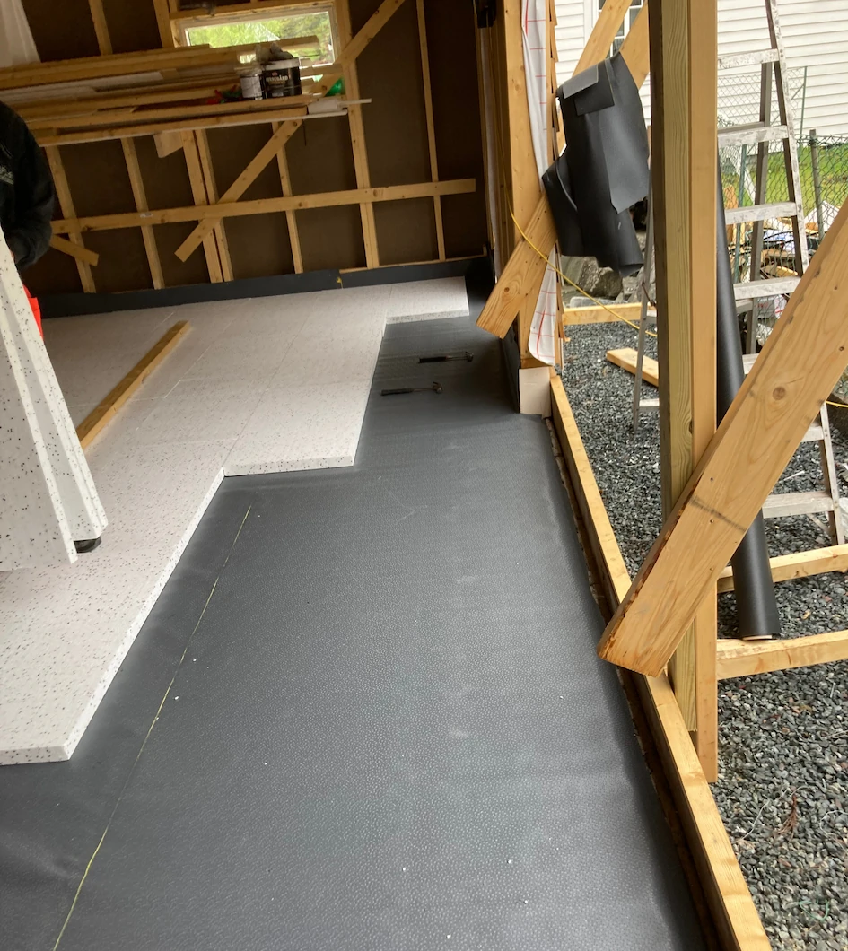 Membrantekking av garasje, Holmedal.